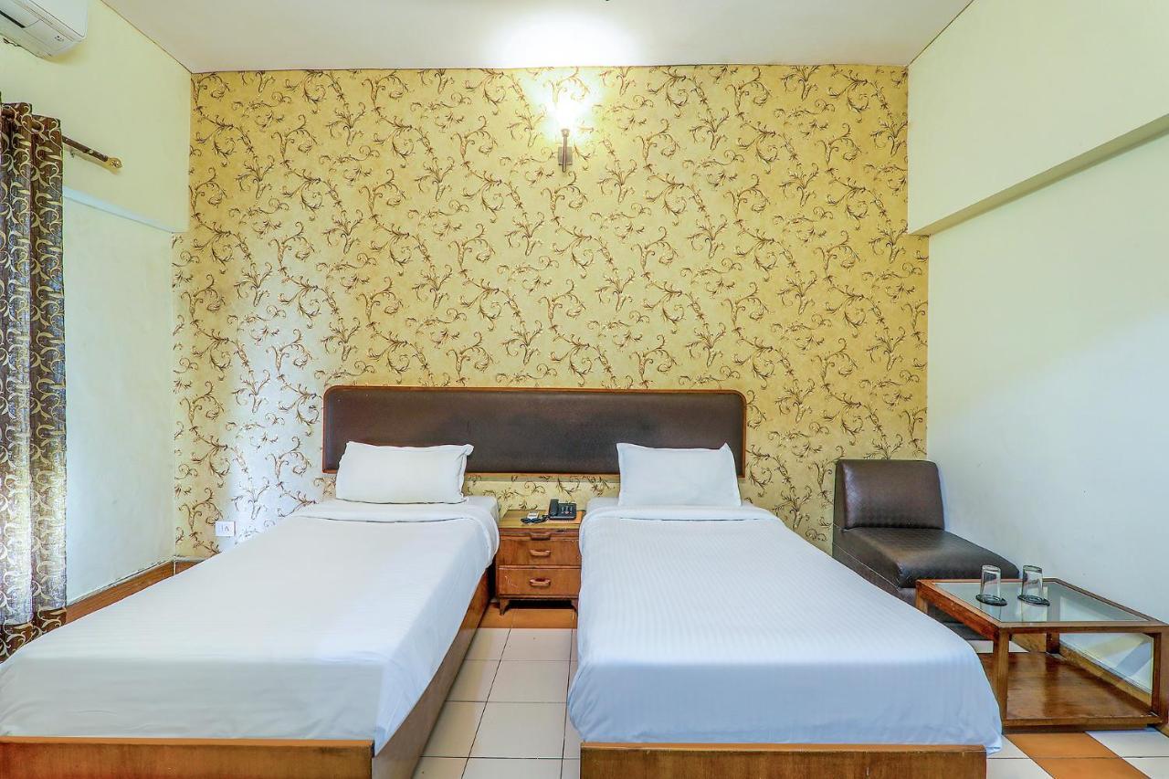 Hotel Executive Hasanganj Exteriér fotografie