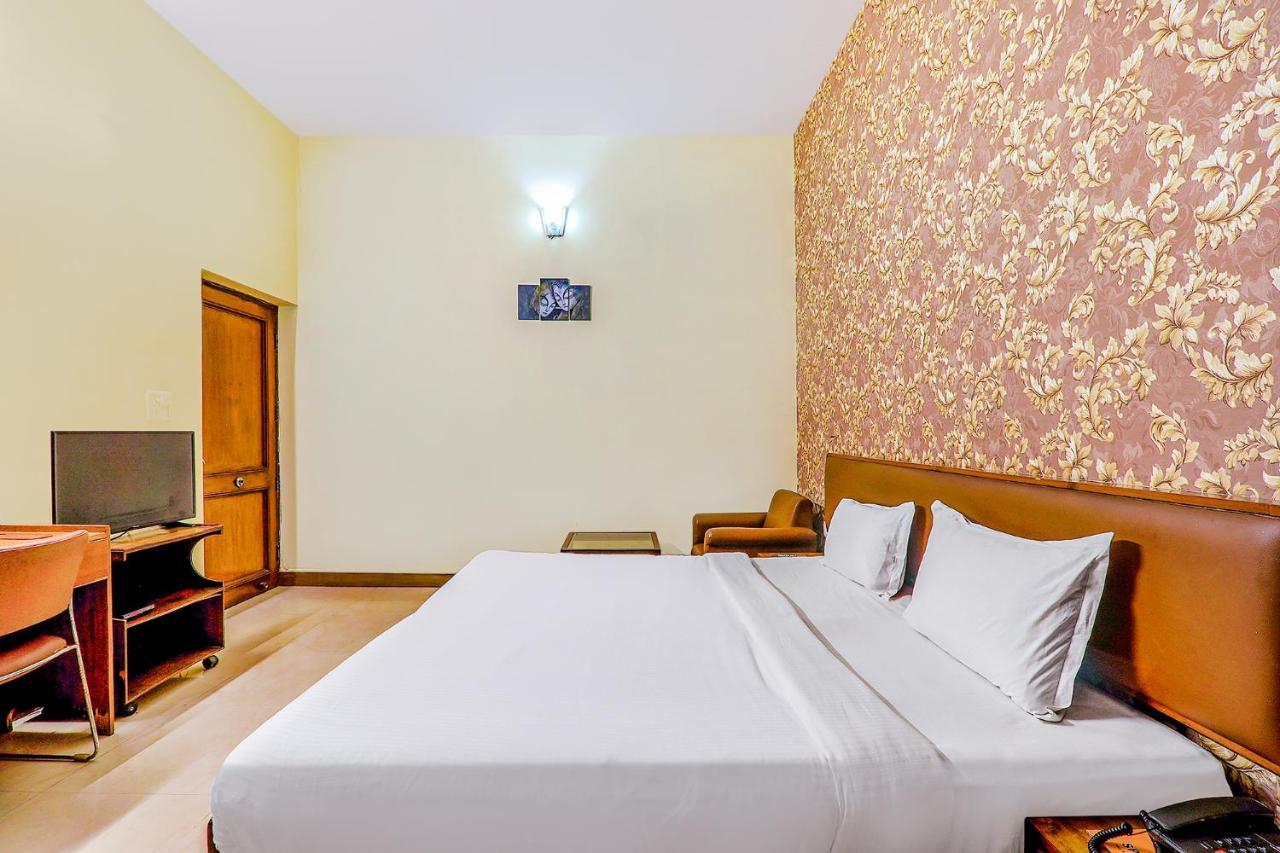 Hotel Executive Hasanganj Exteriér fotografie
