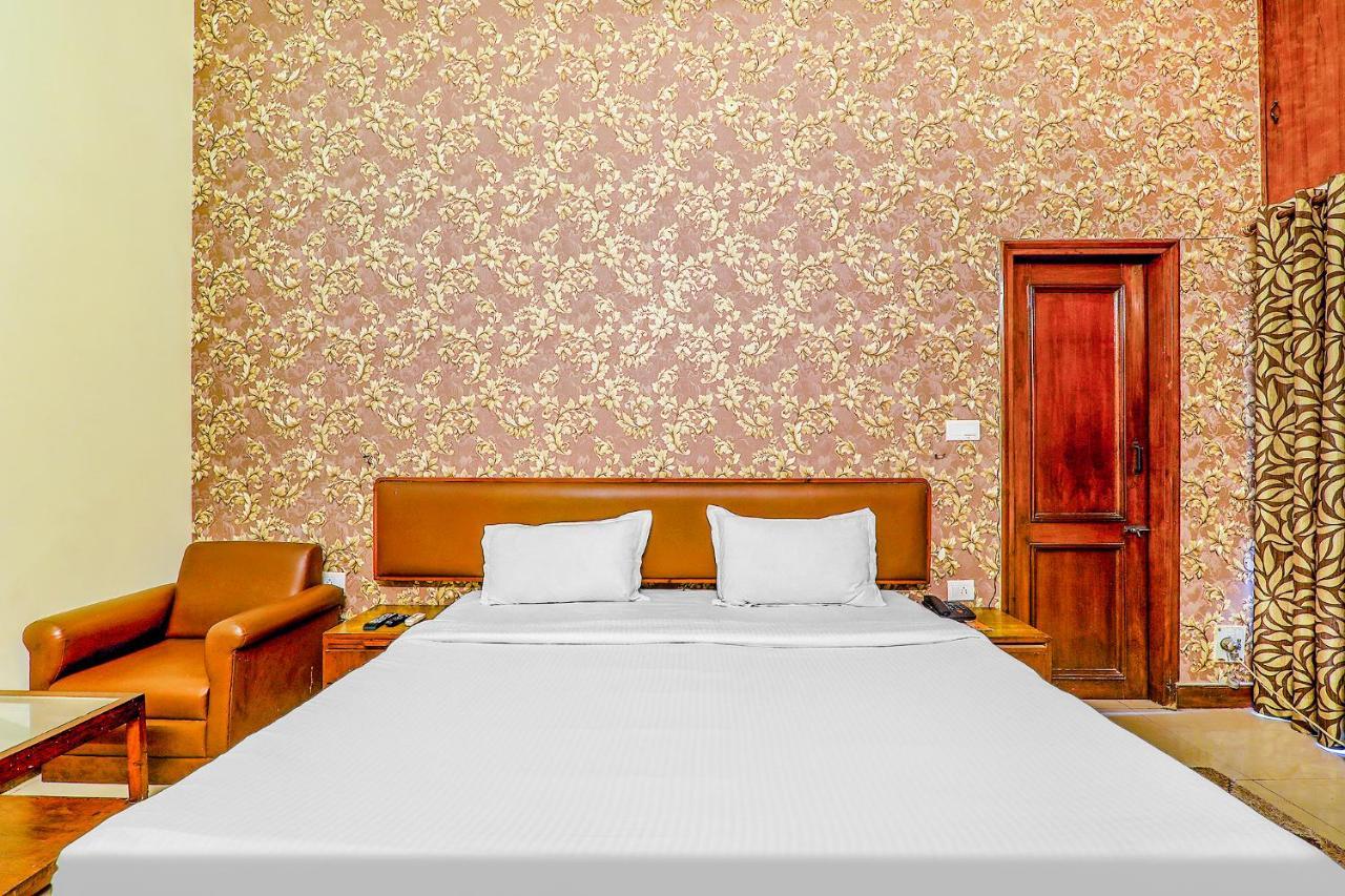 Hotel Executive Hasanganj Exteriér fotografie