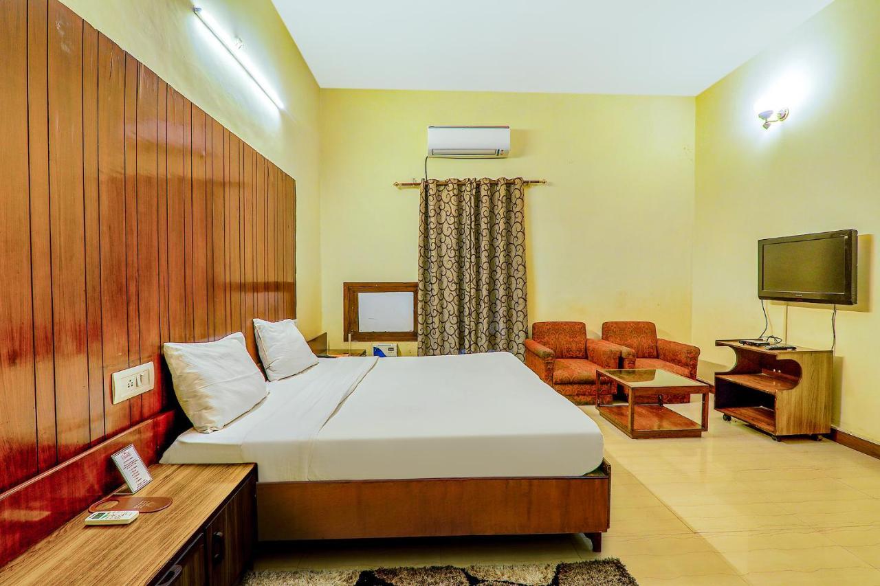 Hotel Executive Hasanganj Exteriér fotografie