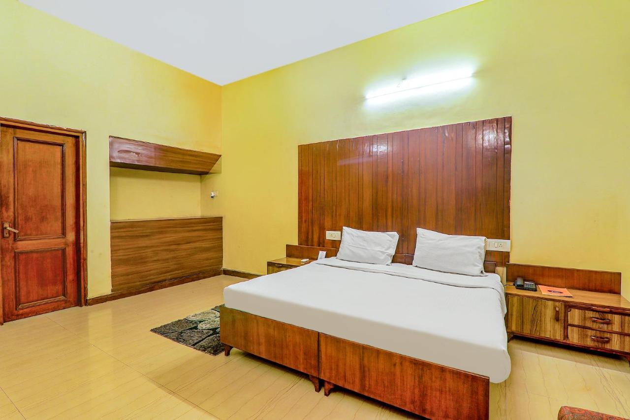 Hotel Executive Hasanganj Exteriér fotografie
