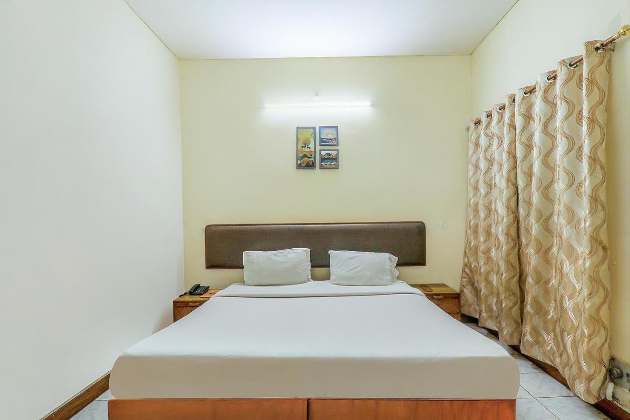 Hotel Executive Hasanganj Exteriér fotografie